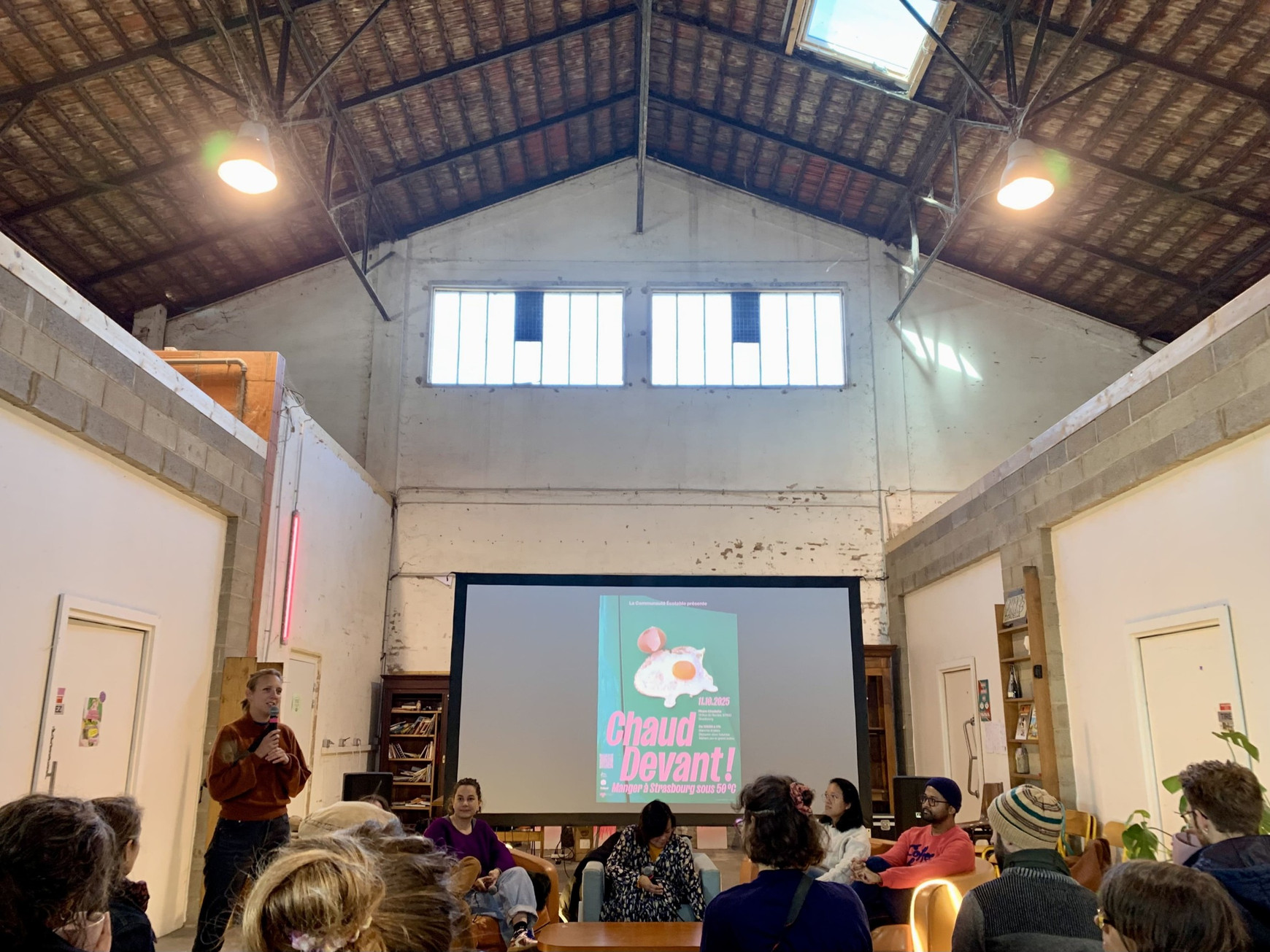 La journée Chaud devant ! s'est tenue au Phare Citadelle à Strasbourg le 11 octobre 2025. © Antoinette Benoit Chaud devant : repenser la cuisson dans un monde qui se réchauffe