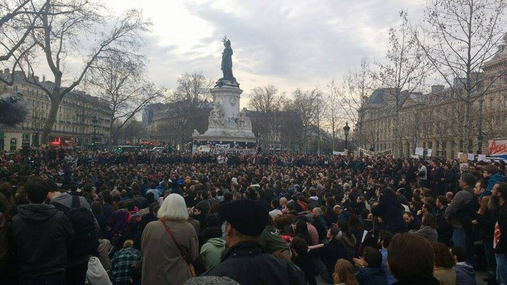 Épisode La Porte à Côté : On ne rentre pas chez nous ce so... de l'émission L'Apéro