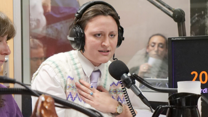 Épisode Margot pousse la chansonnette : Dépression saisonn... de l'émission Le Lobby