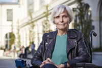 Élections présidentielles roumaines: Comment expliquer la victoire de Calin Georgescu au premier tour ?