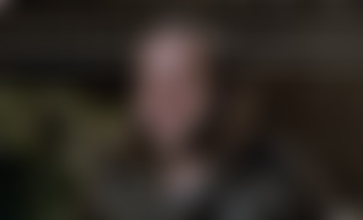 Extérieur Nuit : Pour notre réconfort