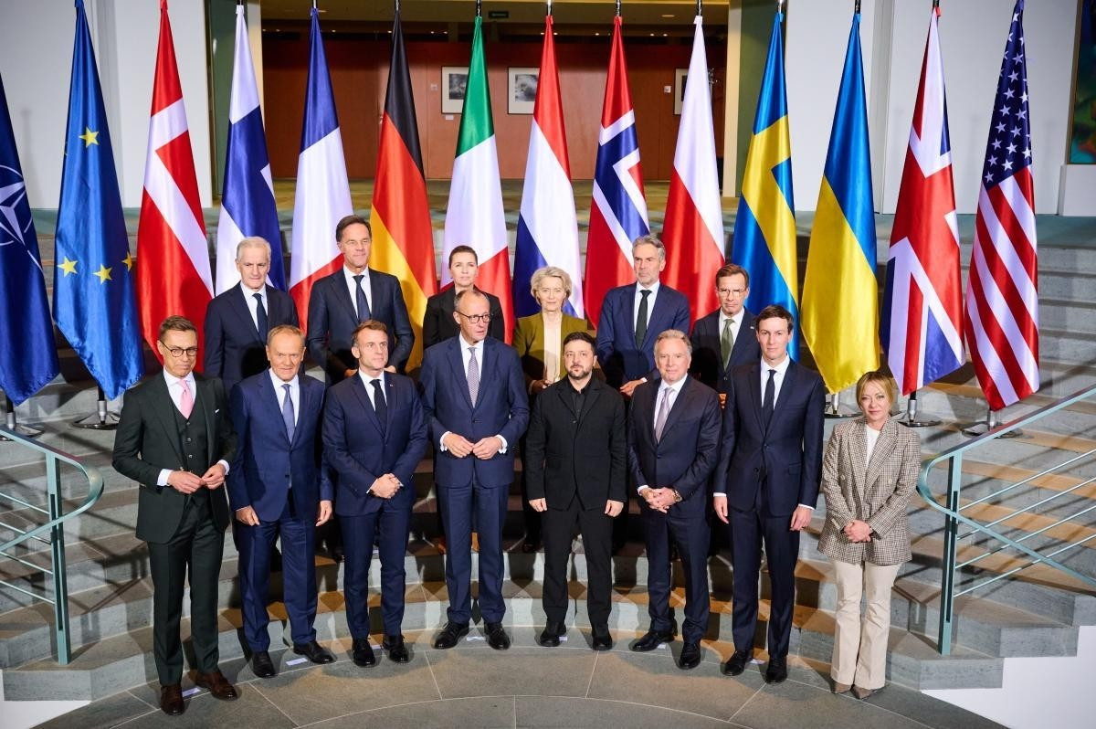 Dirigeants européens, ukrainien et émissaires américains étaient réunis à Berlin. (CE - Service audiovisuel / Dati Bendo) Aujourd'hui en Europe - 16 décembre 2025