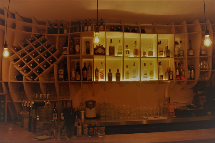 Épisode 37°2 / Lieu : Le Comité, bar de quartier de l'émission Trente-sept Deux