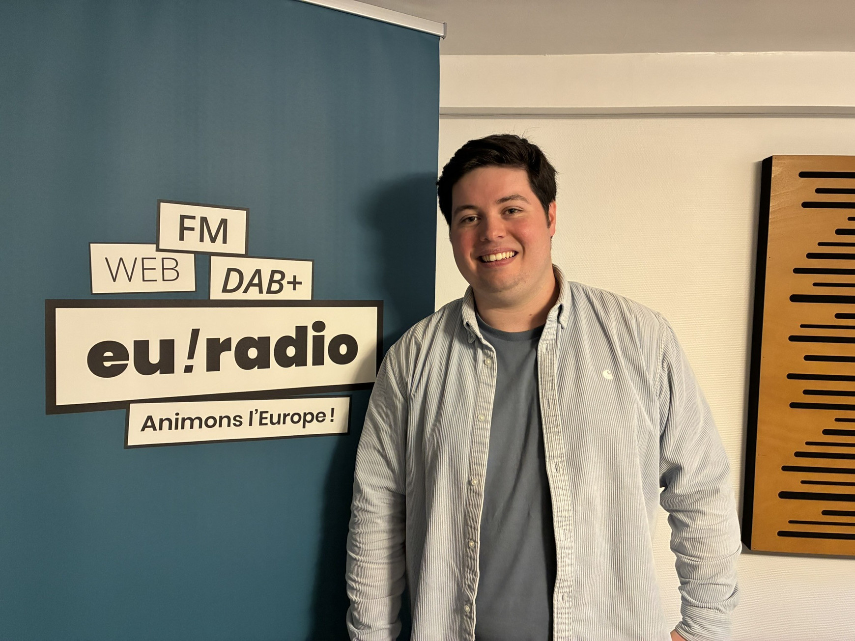 Hugo Pereira C-l'Europe sonde l'opinion des jeunes