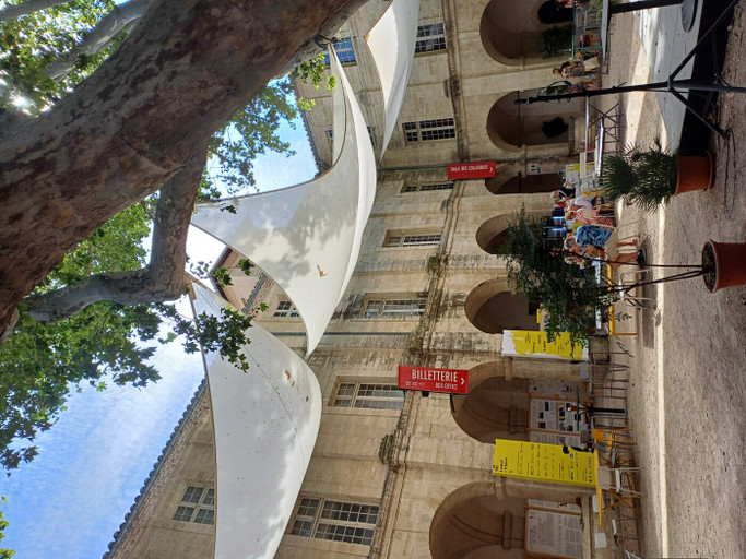 Épisode Festival d’Avignon 2026 de l'émission Pièces détachées