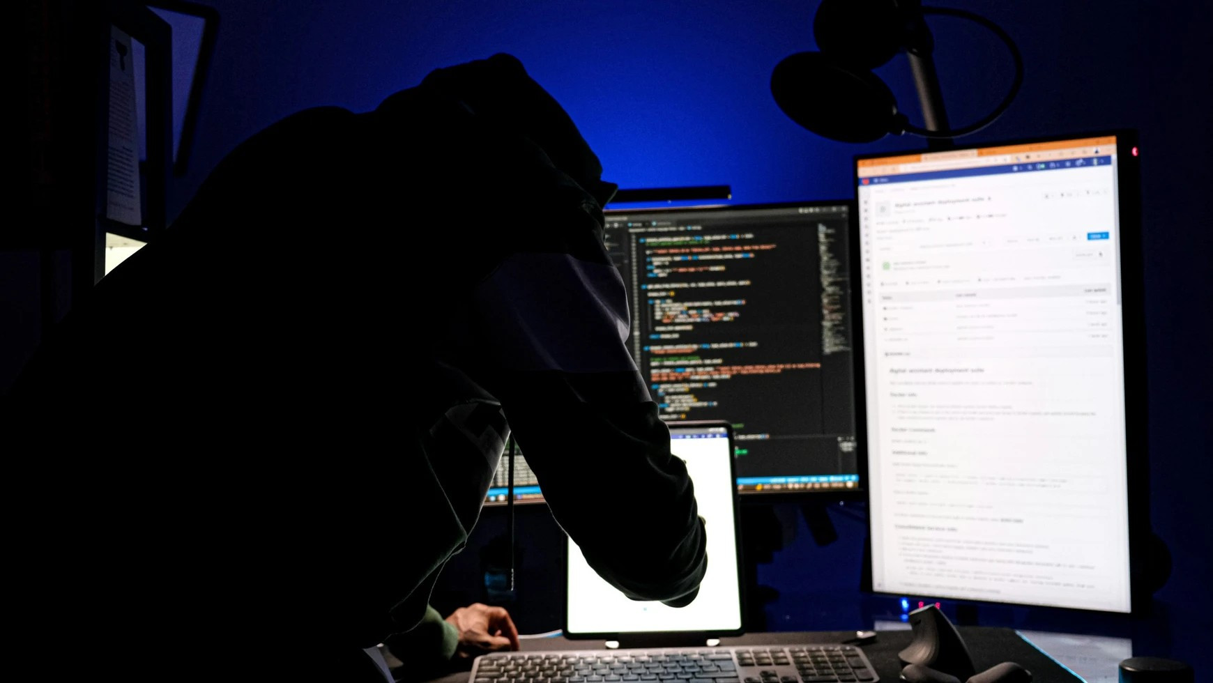 Crédit : Boitumelo sur Unsplash Arnaques en ligne : jusqu'où iront les escrocs ?