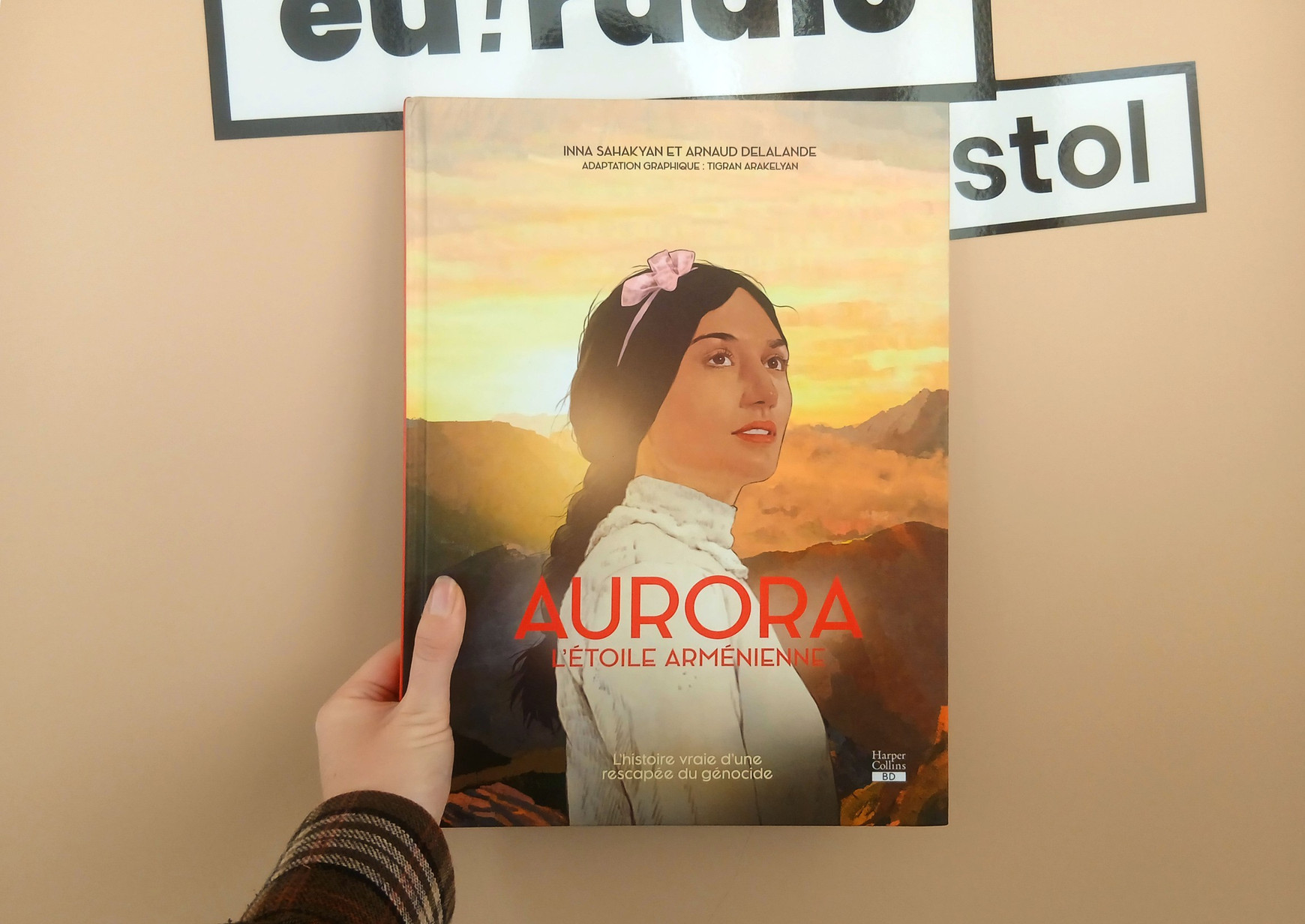© Léna Pengrech Aurora, l'étoile arménienne de Inna Sahakyan et Arnaud Delalande (HarperCollins)