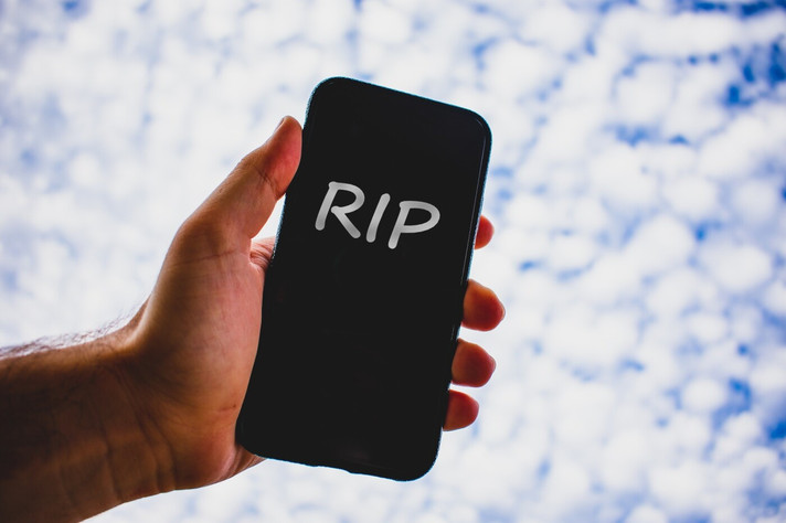 Épisode Mourir en 2030, le deuil 2.0 de l'émission L'Atome de Savoir