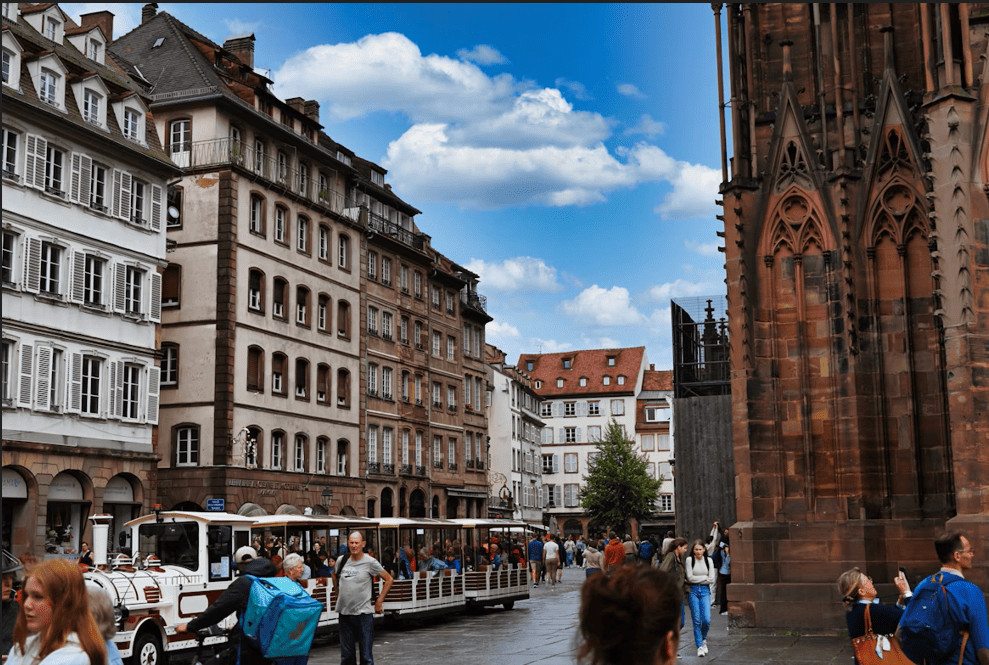 Photo de Lex Wu © Licence Unsplash Strasbourg féminise ses rues pour rendre les femmes visibles dans l’espace public