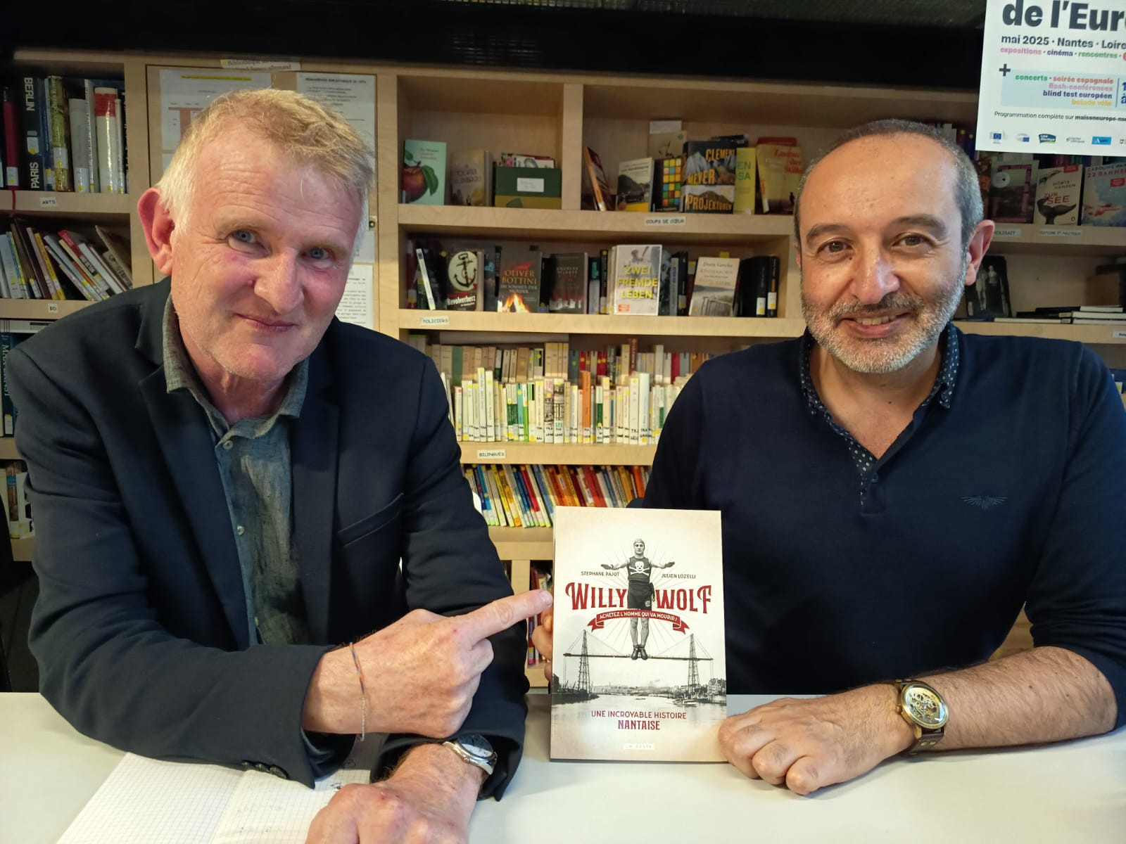 Stéphane Pajot et Julien Lozelli, auteur d'un livre sur Willy Wolf. © Mathieu Loch Willy Wolf, le plongeur qui voulait défier la mort