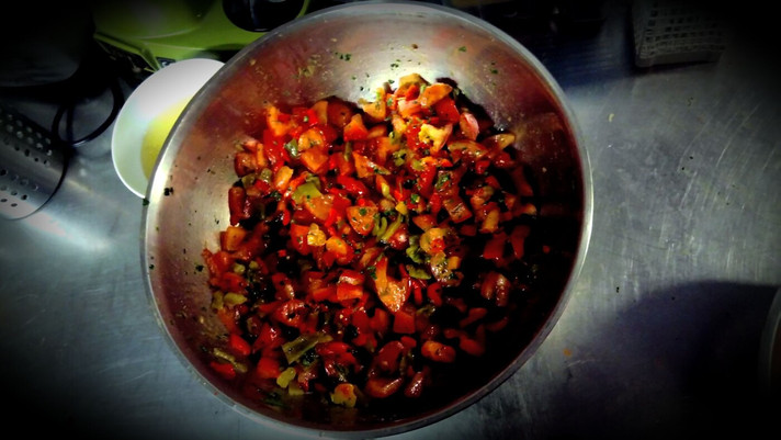 Épisode La Petite Bouffe #39 - Boulettes et méchouia d'Ami... de l'émission La Petite Bouffe