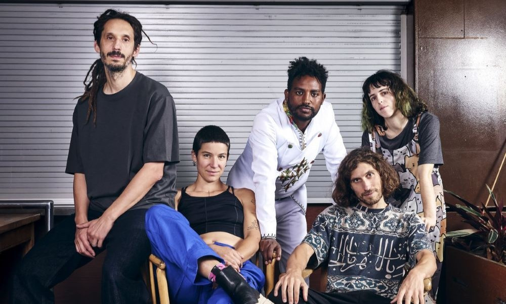 Photo du groupe sur leur bandcamp — DR Yalla Miku - "Maximum Self-Care"