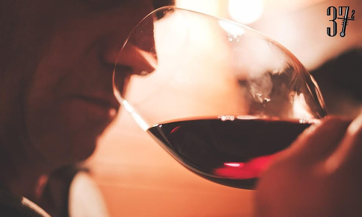 Épisode 37°2 : Laurent, marchand de vin de l'émission Trente-sept Deux