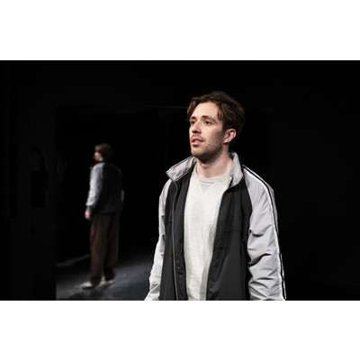 Viktor Kyrylov, la révélation actuellement au Théâtre de belleville dans Maintenant je n'écrirai plus qu'en français episode artwork