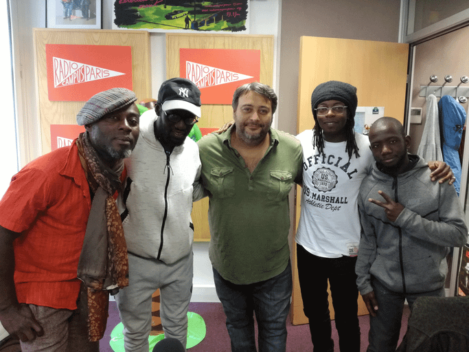 Épisode L’œil à l'écoute : Les yeux fermés épisode 12 de l'émission L’œil à l’écoute