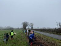 A Pontchâteau, les enfants replantent les haies bocagères