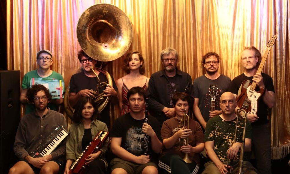 Photo du groupe sur leur bandcamp - DR The Notwist - "Red Sun"