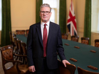 Impopularité de Keir Starmer, montée de l’extrême droite : le Royaume-Uni à l’aube d’une nouvelle crise politique ?