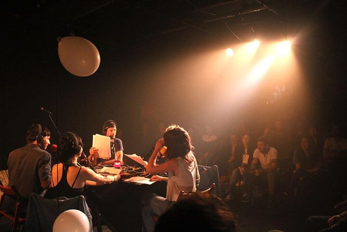 Épisode [BROUILLAGE] Comme des cons, entre nous, en direct... de l'émission Émissions spéciales