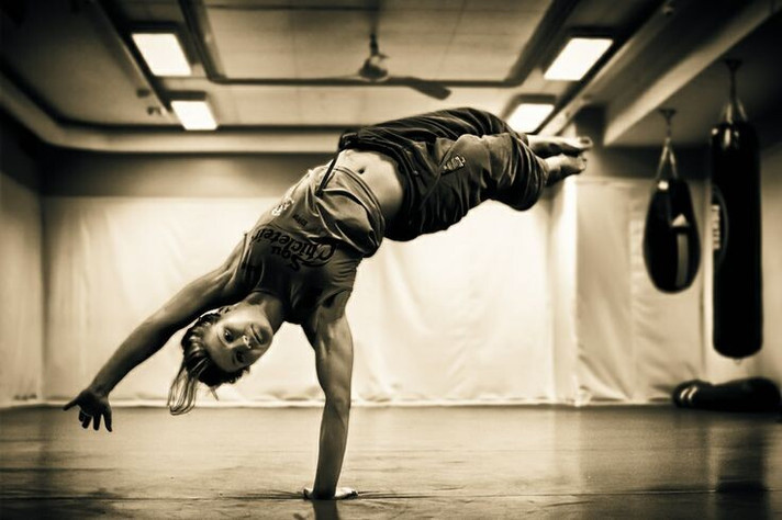 Épisode Capoeira au féminin de l'émission L’œil à l’écoute