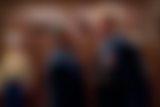 Extérieur Nuit : SPACE BALLS