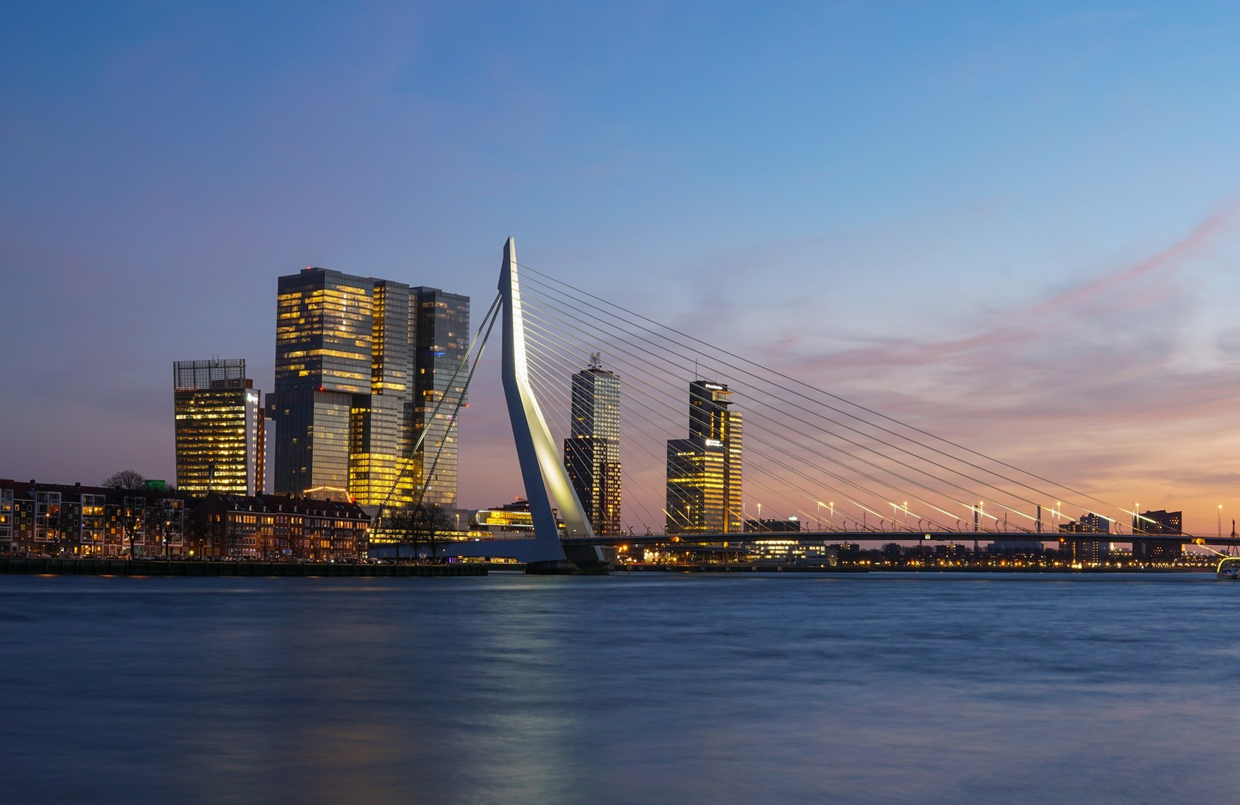 Photo de Dennis Möller sur Unsplash Rotterdam : Les taxes ne tombent pas du ciel