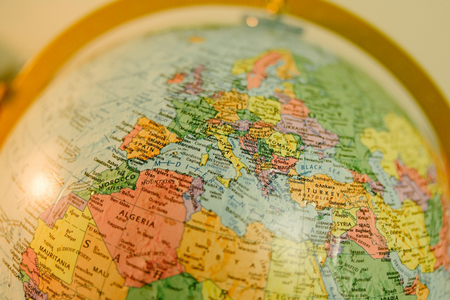 Photo de Adolfo Félix sur Unsplash Pour enrayer sa soi-disant décadence, les États-Unis veulent « promouvoir la grandeur de l'Europe »