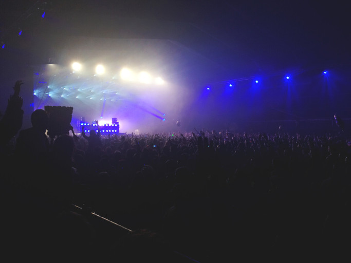 Épisode Retour sur le Printemps de Bourges 2015 de l'émission Tout Foutre On Air