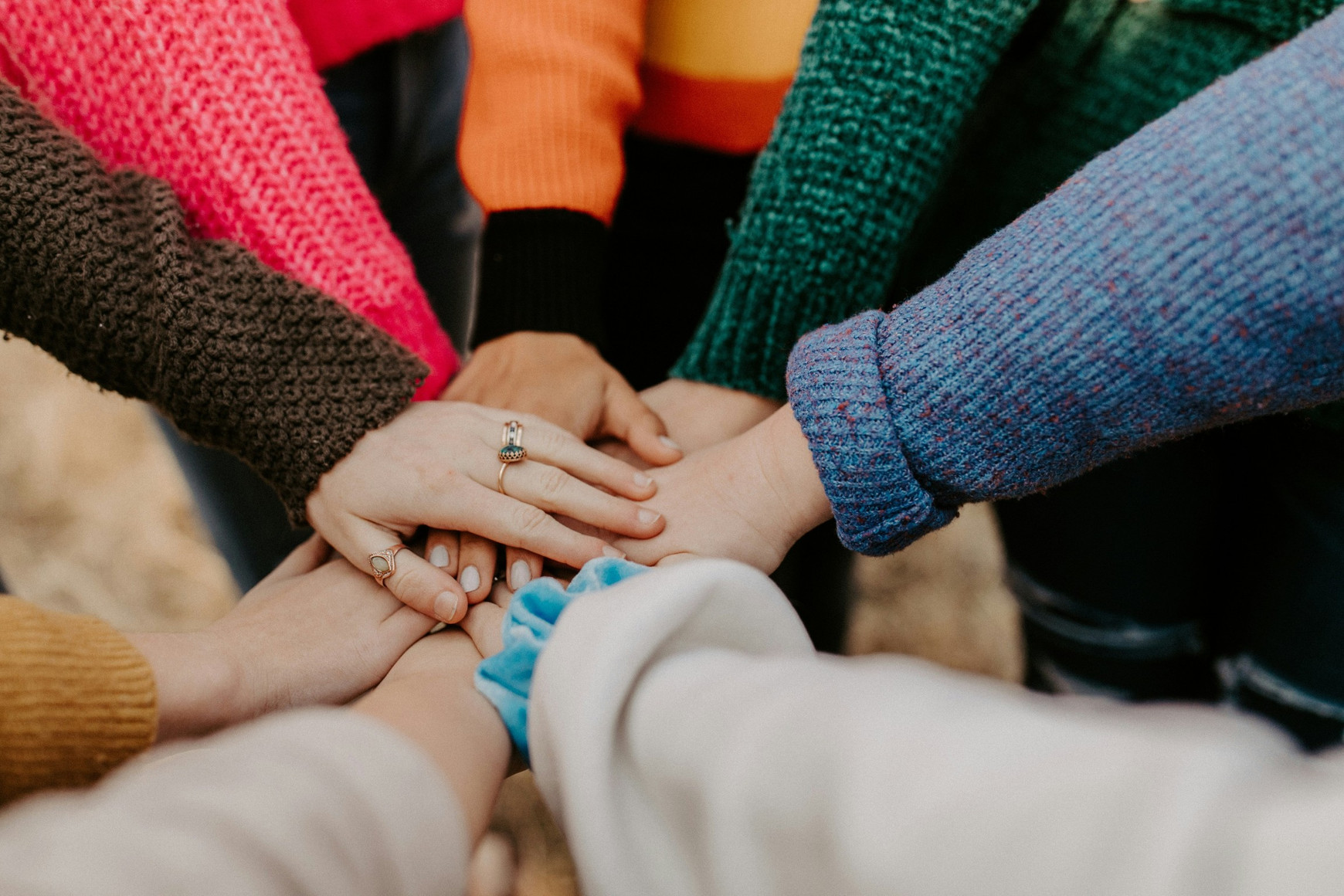 Photo de Hannah Busing sur Unsplash Bouge ton centre : en Alsace, les jeunes reprennent la parole