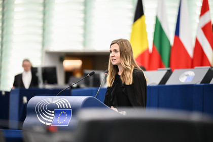 Feu vert du Parlement européen pour le premier programme pour l’industrie de la défense