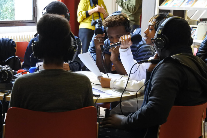 Épisode LOLE accompagne le lycée Villemonble au MNHI de l'émission L’œil à l’écoute