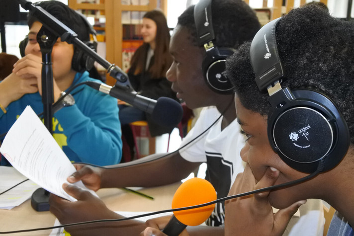 Épisode L'oeil à l'écoute : Le Pré Saint-Gervais Radio act... de l'émission L’œil à l’écoute