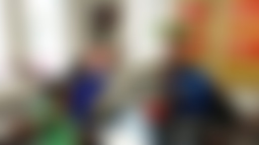 L'oeil à l'écoute : Les Yeux fermés