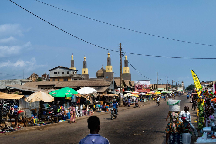 Épisode Tes cliques et tes claques : Stan au Bénin // 27.0... de l'émission Tes cliques et tes claques