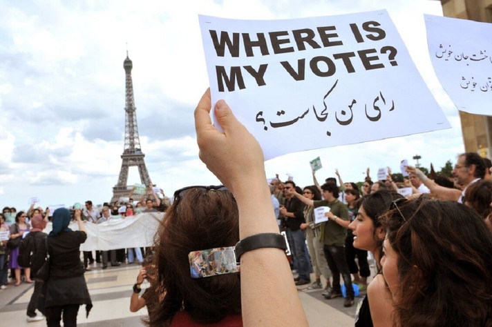 Épisode Les Voix du Crépuscule : La diaspora iranienne de l'émission Les Voix du Crépuscule