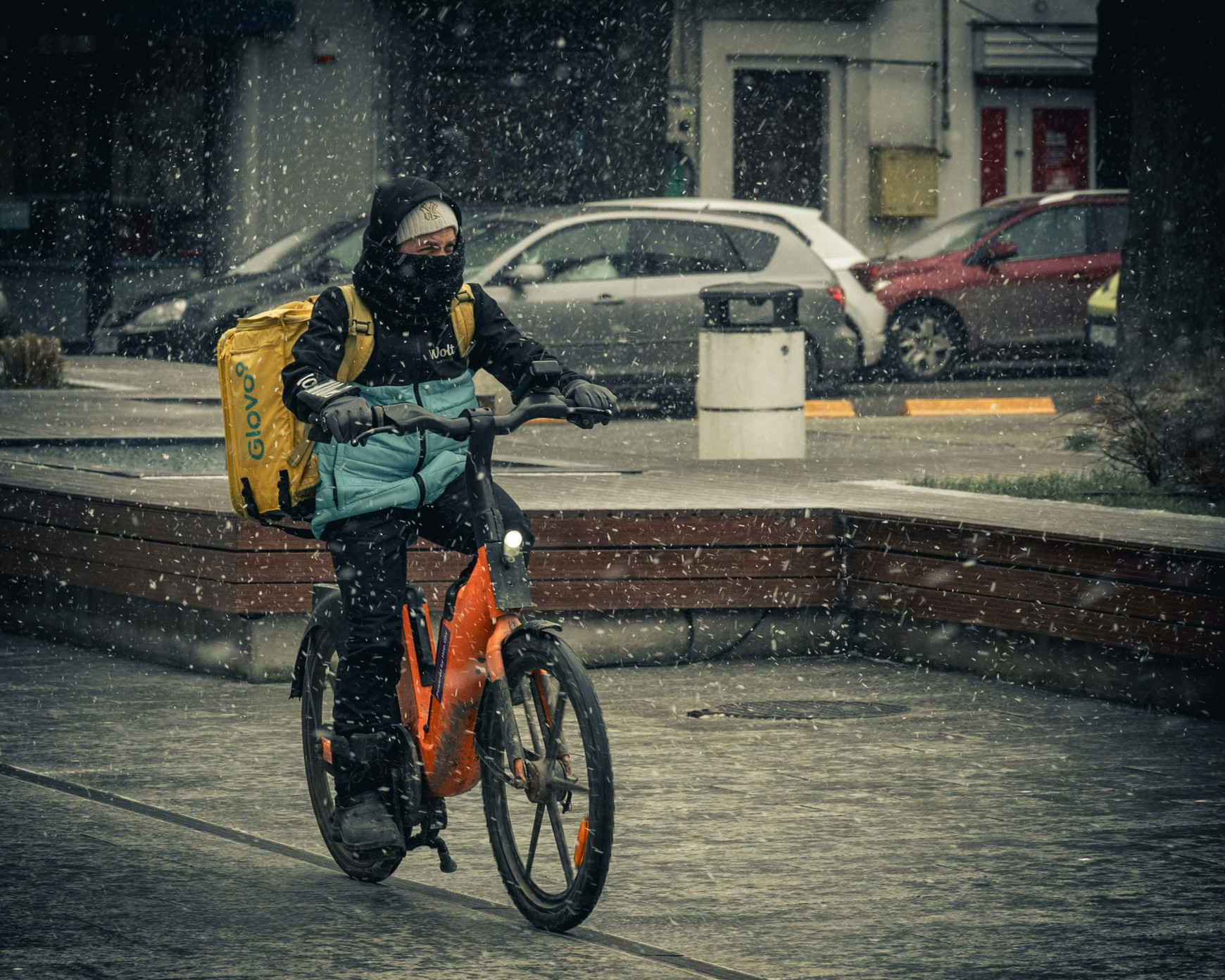 Photo by Vlad Ionita on Unsplash La Maison des Livreurs : une réponse à la précarité des livreurs à vélo