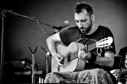 Épisode Mon instru et moi vol.1 : La guitare folk de Fink de l'émission Mon instru et moi
