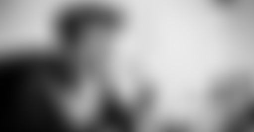 Extérieur Nuit : Tancrède Ramonet