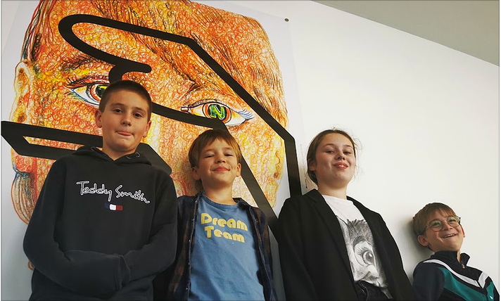 Épisode Mercredi ! Théâtre et Vilain Petit Canard de l'émission Mercredi !