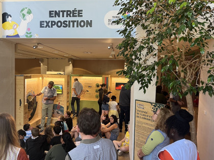 Donner des solutions aux jeunes face à l'éco anxiété avec la tournée du climat et de la biodiversité