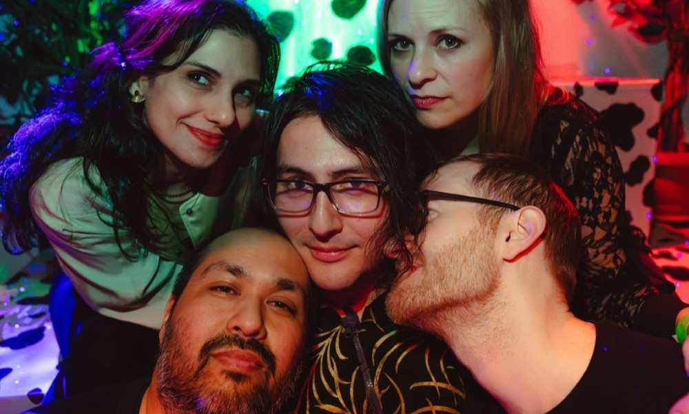 Photo du groupe Ilithios sur leur bandcamp - DR LogOut & Ilithios - "Tipota"