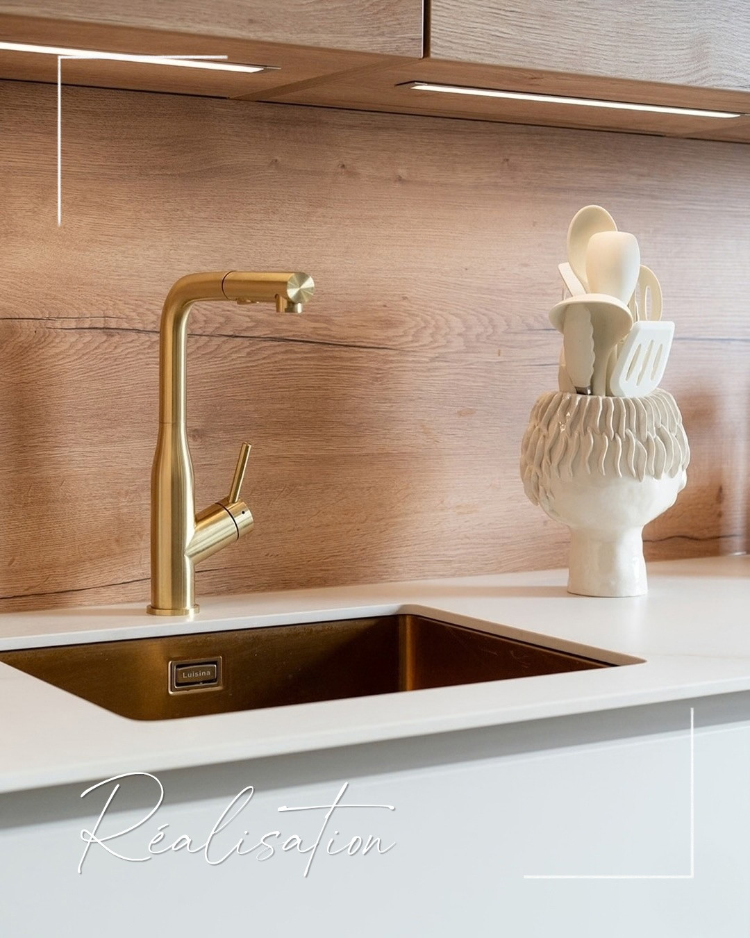 Quand le doré s'invite dans la cuisine ✨

Brossé, satiné, tout en retenue : l'ensemble cuve TRIO +...