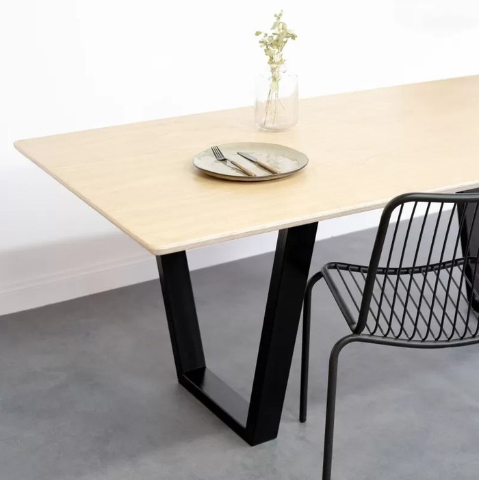 Pied Eva Noir 710 mm