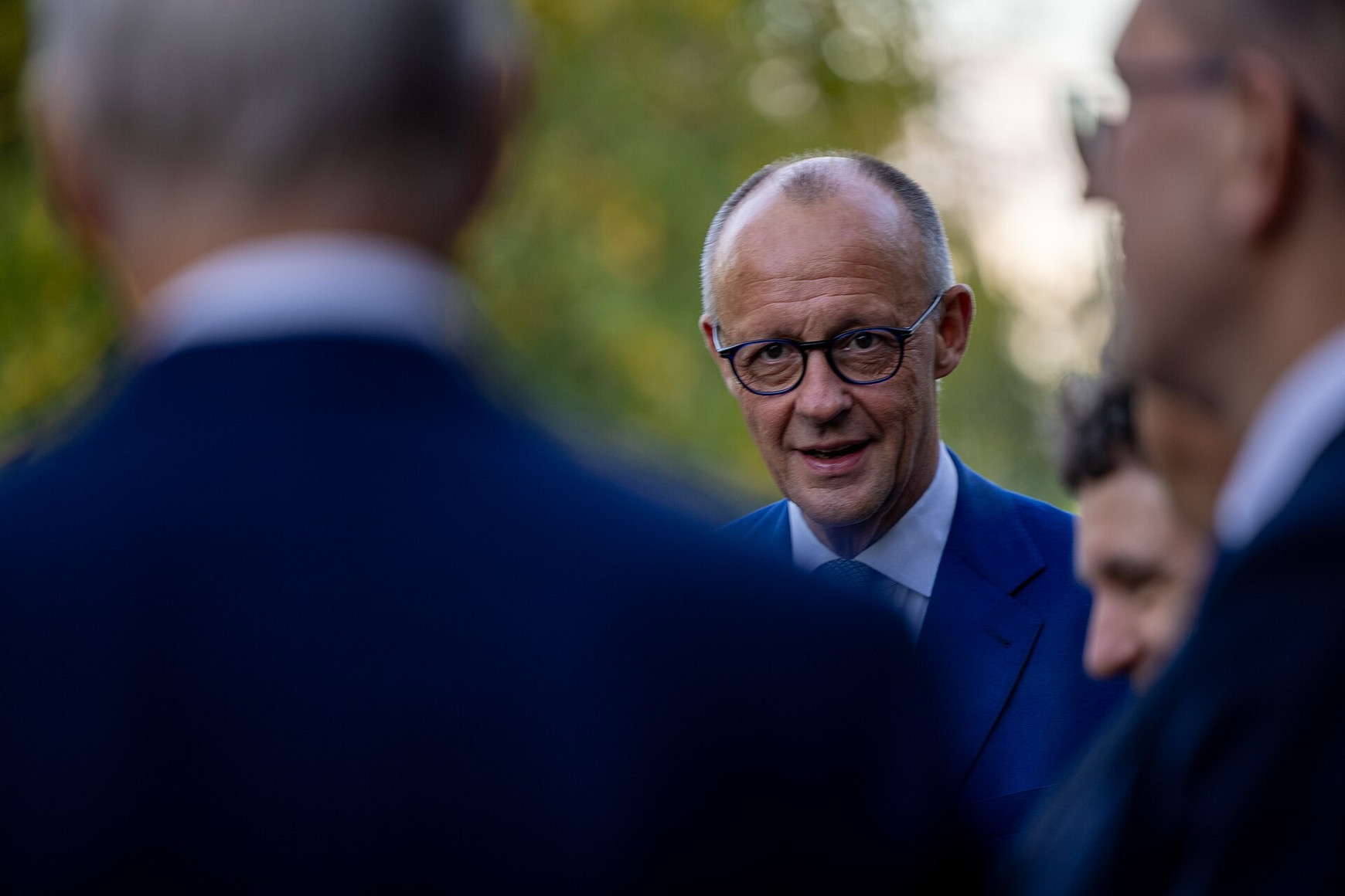 Le chancelier allemand Friedrich Merz au Sommet européen de l’Arctique, le 13 et 14 septembre 2026 à Rovaniemi en Finlande. © Katja Säilä, valtioneuvoston kanslia, CC BY-SA 4.0, via Wikimedia Commons Aujourd'hui en Europe - 5 octobre 2026