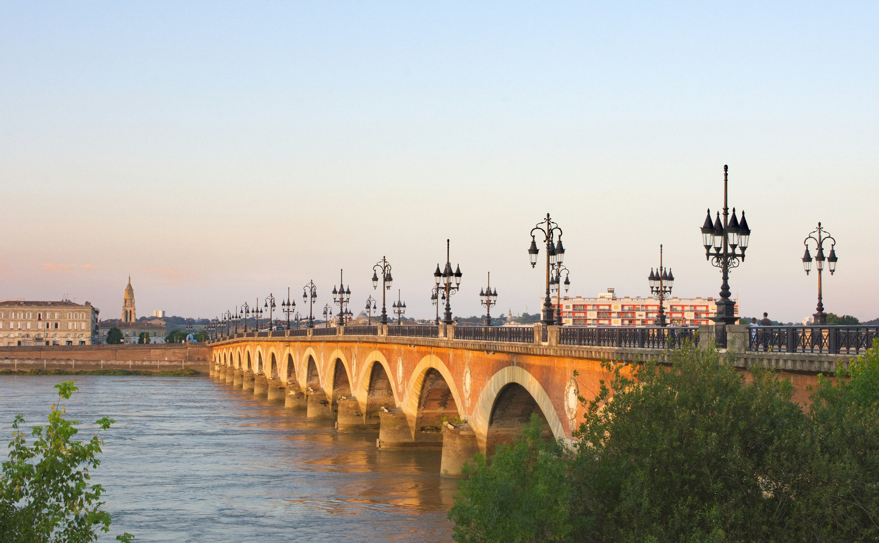 Depuis mai 2025, la Garonne bénéficie d’une déclaration de ses droits fondamentaux. Photo de OnlineCreation sur Unsplash À la veille des municipales, Wild Legal mobilise les candidats pour la nature