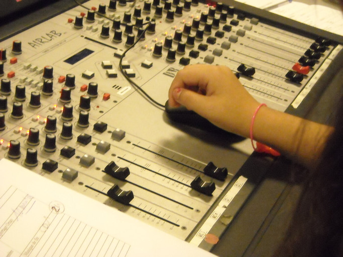 Épisode L'oeil à l'écoute : "VRLN Radio" de l'émission L’œil à l’écoute