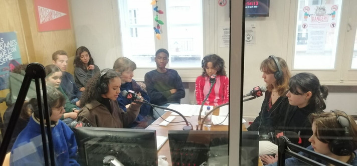 Épisode "Les Bossus de Notre-Dame : le lien social", une é... de l'émission Les Petites Ondes