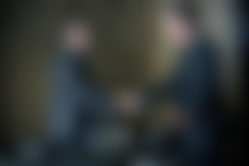 Extérieur Nuit : Le pont des espions