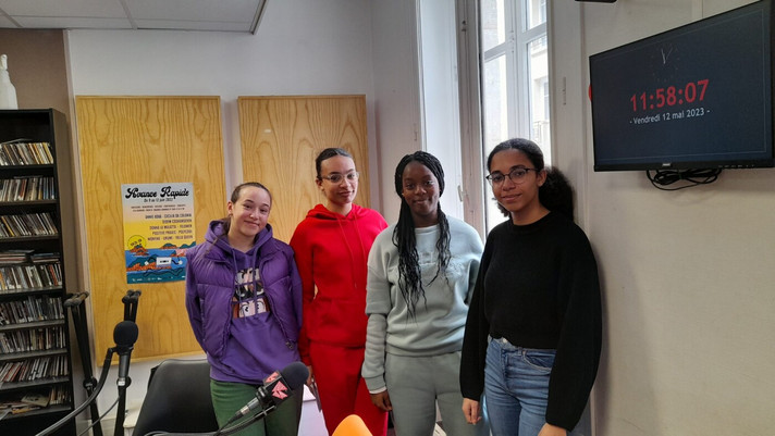 Épisode Les émissions de la classe 3e Hopper du collège Ge... de l'émission Les Petites Ondes