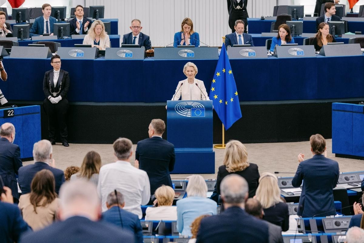 Discours sur l'état de l'Union 2026 par Ursula von der Leyen, présidente de la Commission européenne. © Union européenne, 2026 Discours sur l’État de l’Union : bienvenue dans l’alliance des puissances moyennes !